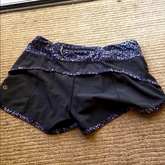 Lululemon Speed Up Shorts - Picture 2 of 2